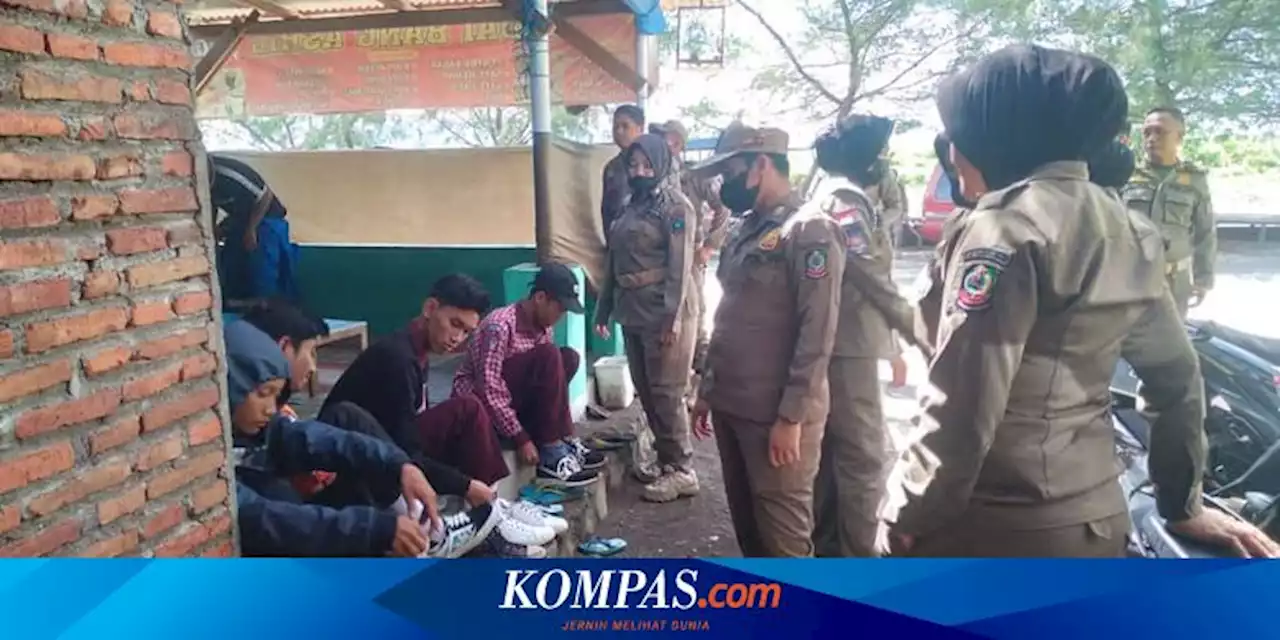 Nongkrong di Warung saat Puasa, Pelajar di Banyuwangi Terjaring Razia Satpol PP