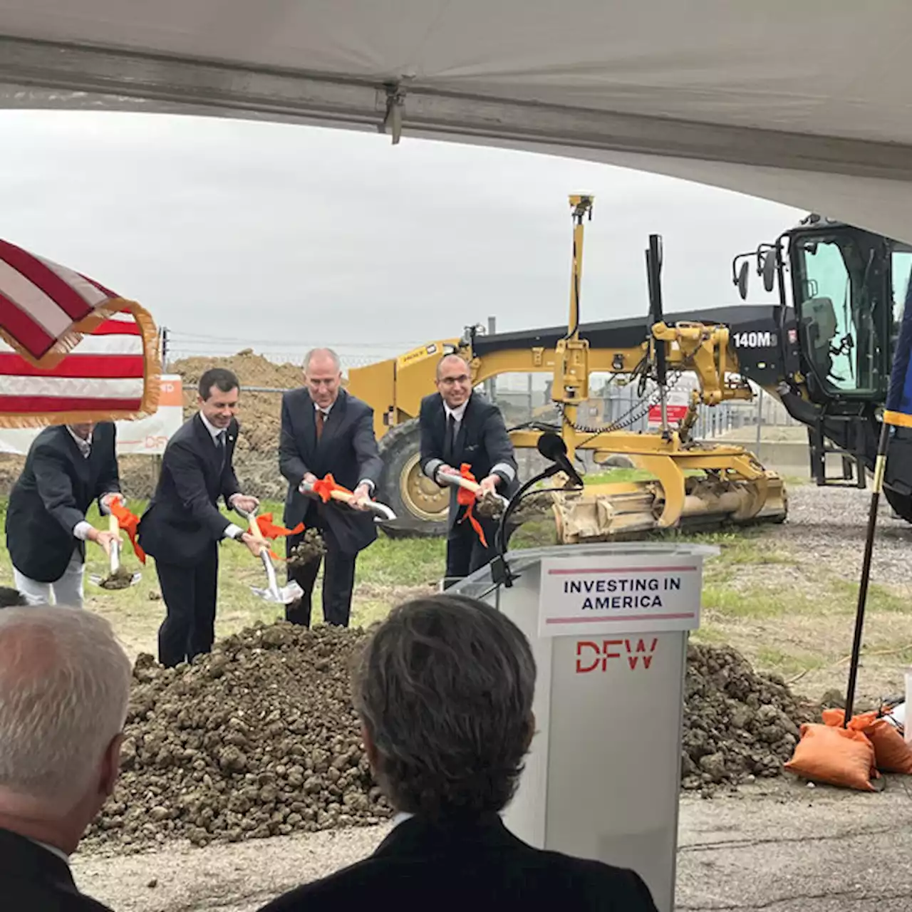 DFW Airport, Transportation Secretary break ground on new taxiways - KRLD News