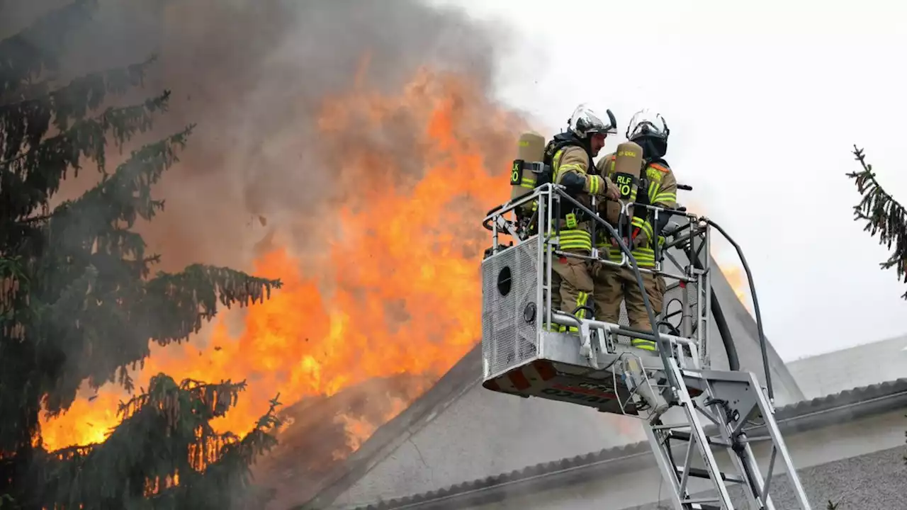 Großbrand mitten in Graz: Alte Mühle in Flammen