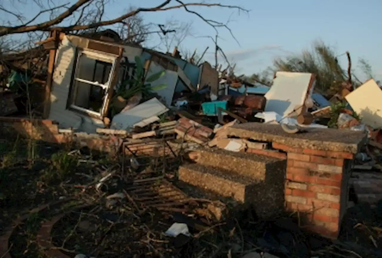 Tornado pummels central Arkansas, killing at least two, injuring dozens