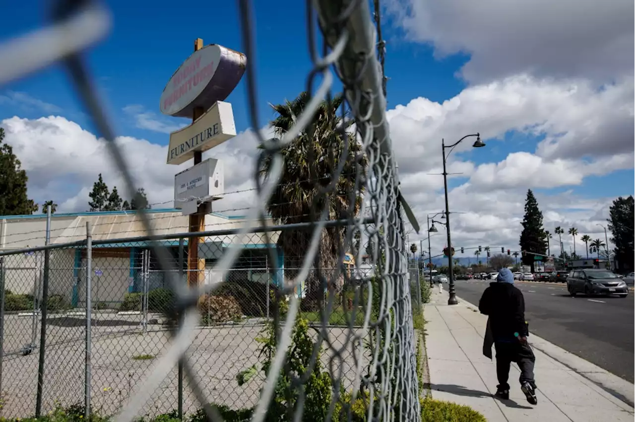 Bay Area’s empty-storefronts plague: Blight goes far beyond downtowns