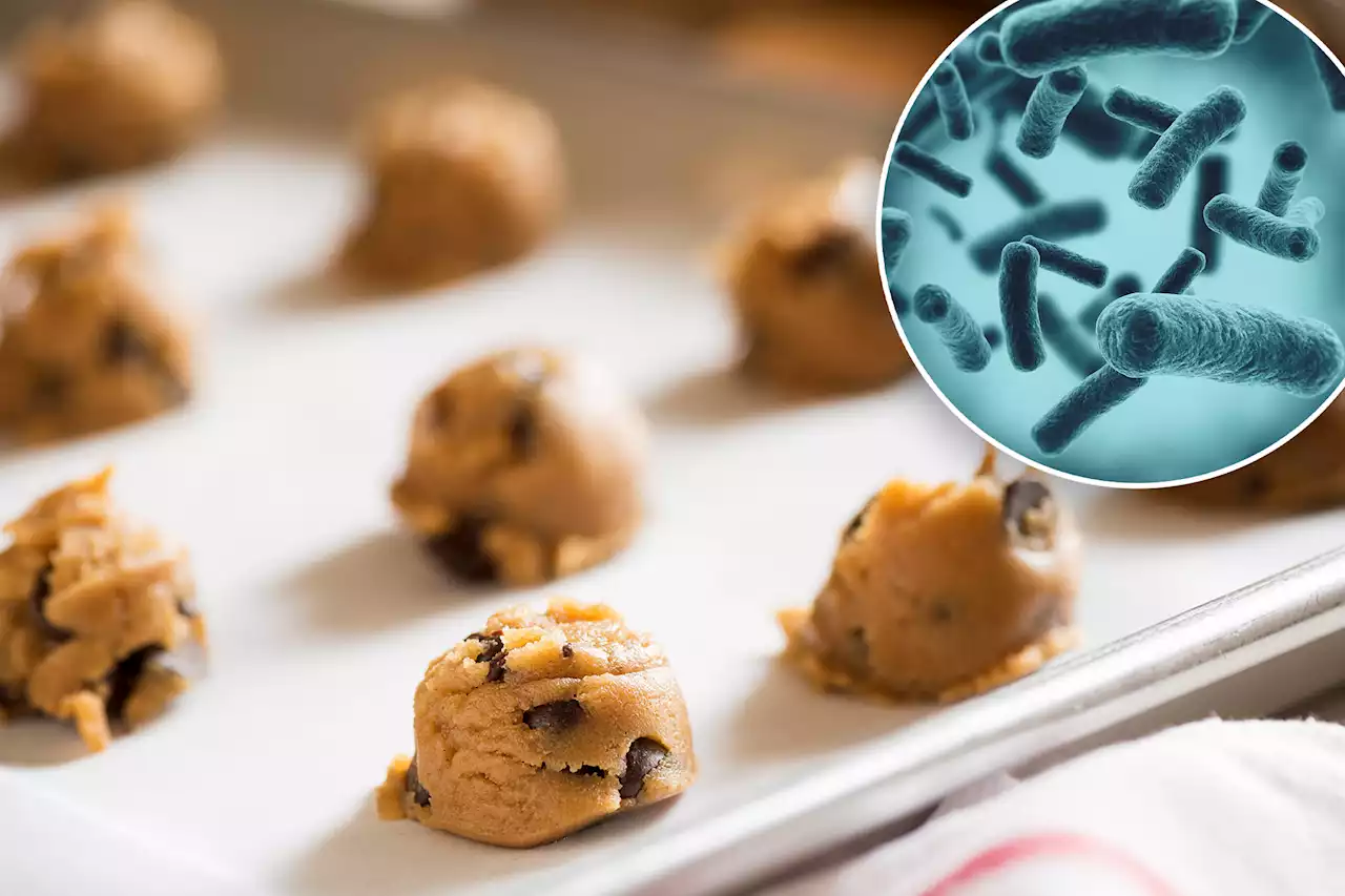 Cookie lovers warned to stop eating raw dough amid salmonella outbreak: CDC