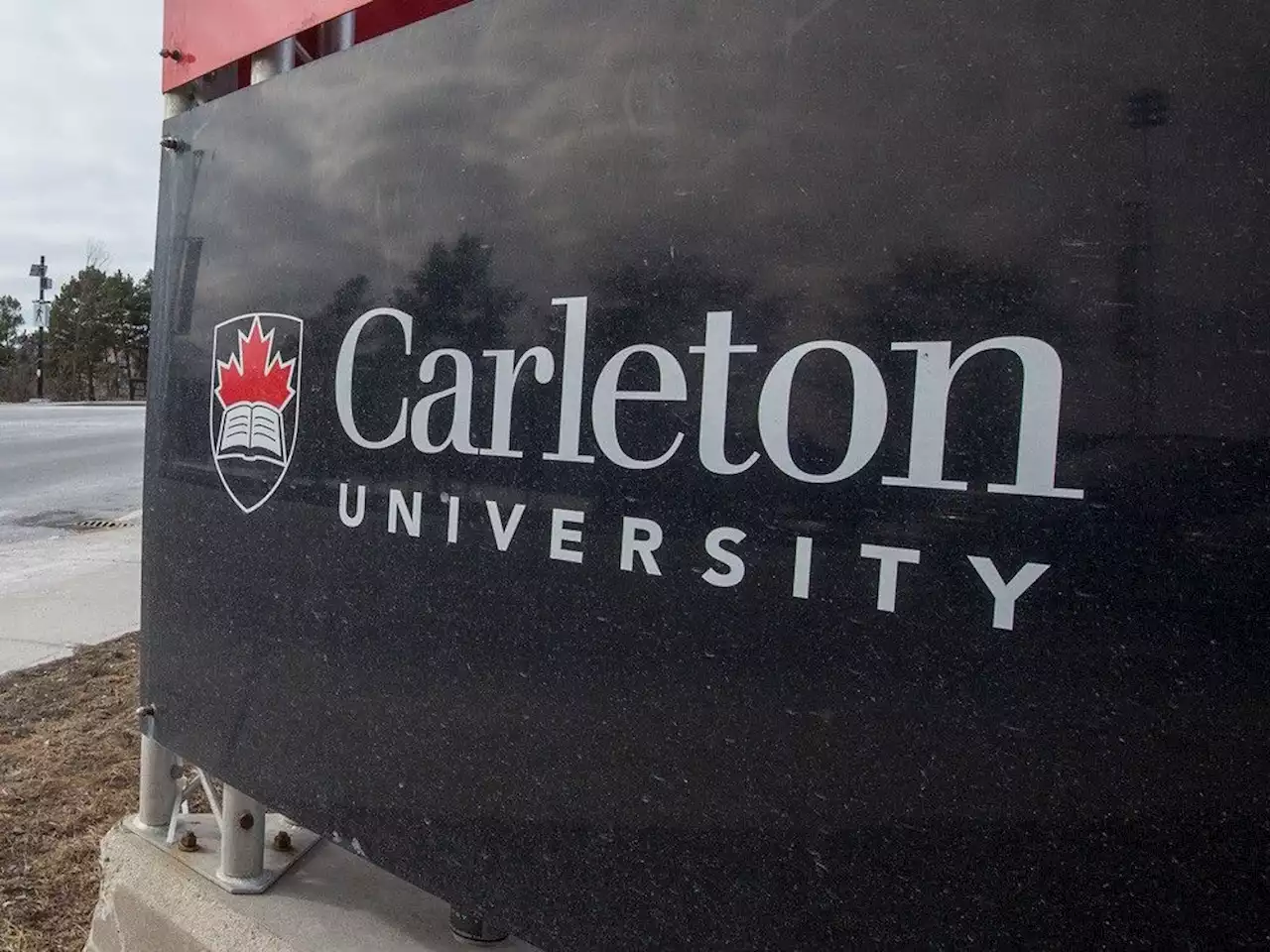 Two sides return to the bargaining table in Carleton University strike