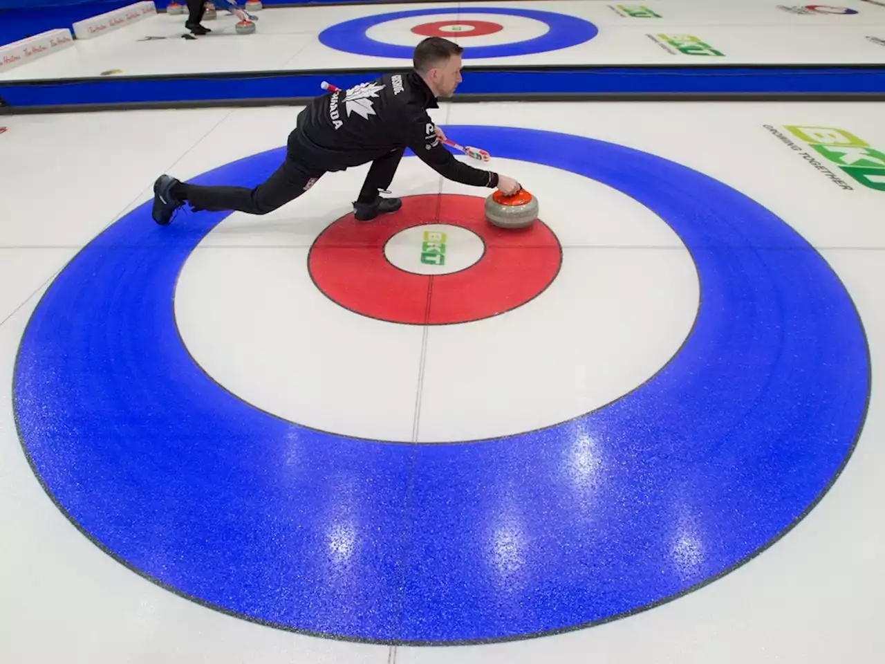 Skip Brad Gushue to Canadian curling fans: Be loud and be proud