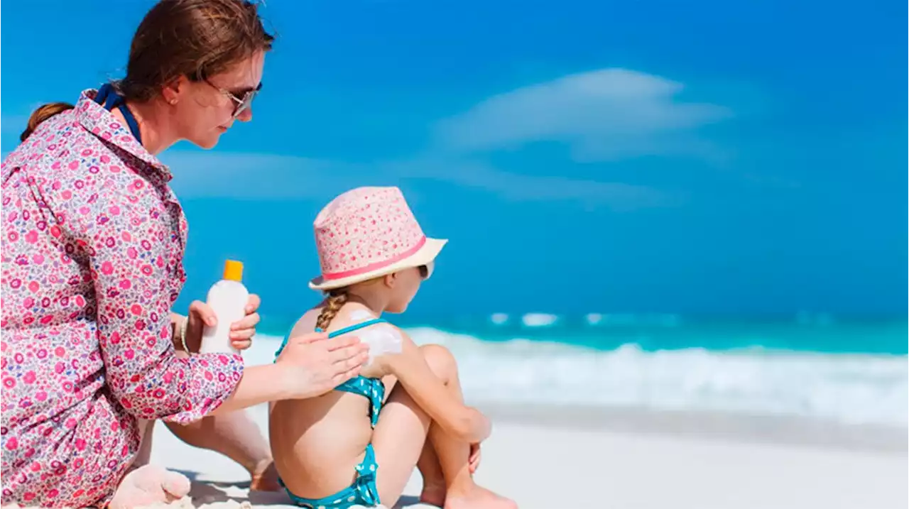 ¿Vas a la playa? Sigue estos consejos para cuidar tu piel en vacaciones de Semana Santa