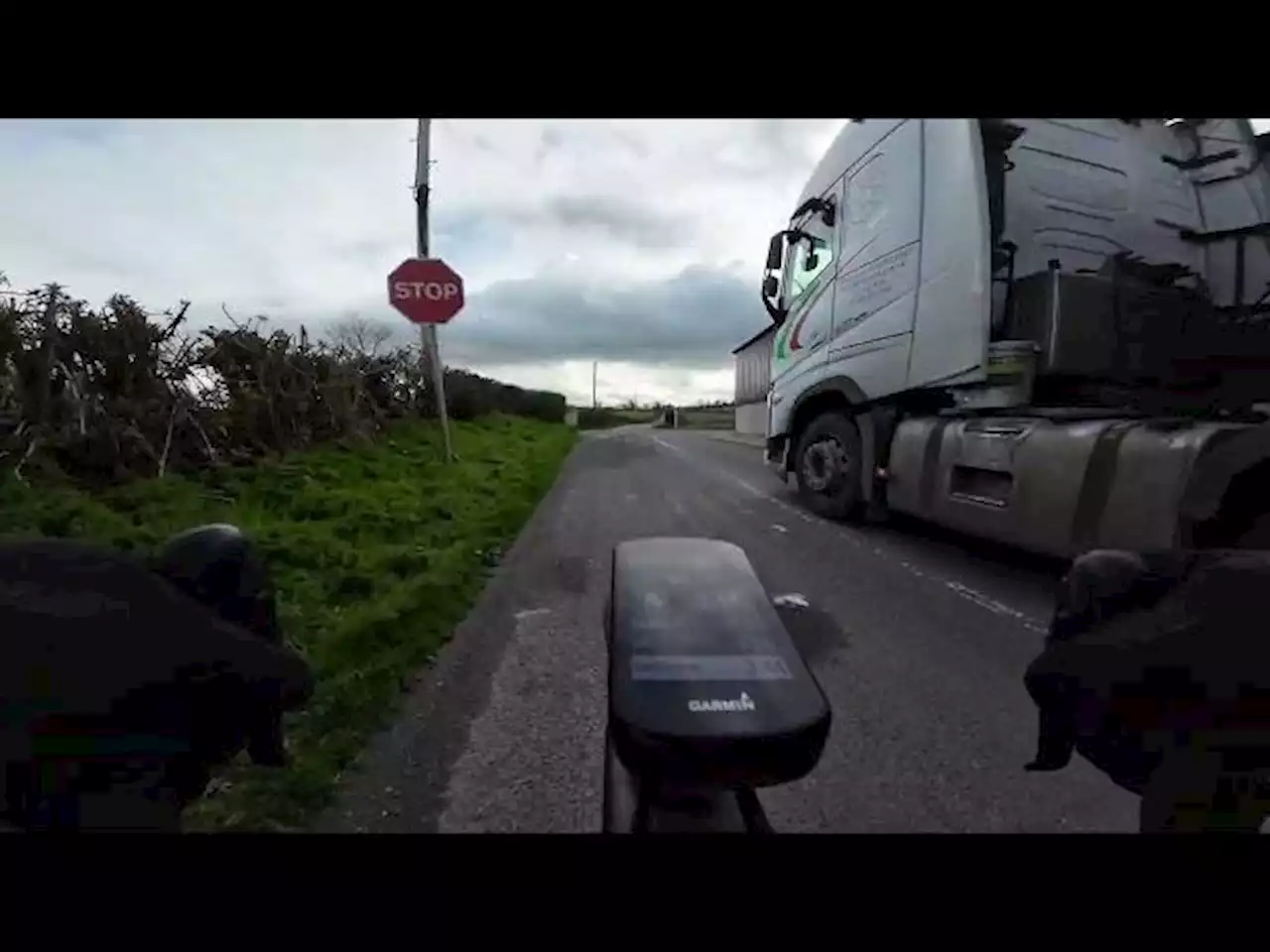 Near Miss of the Day 858: Lorry driver overtakes cyclist in “worst case of Must Get In Front I’ve ever had”