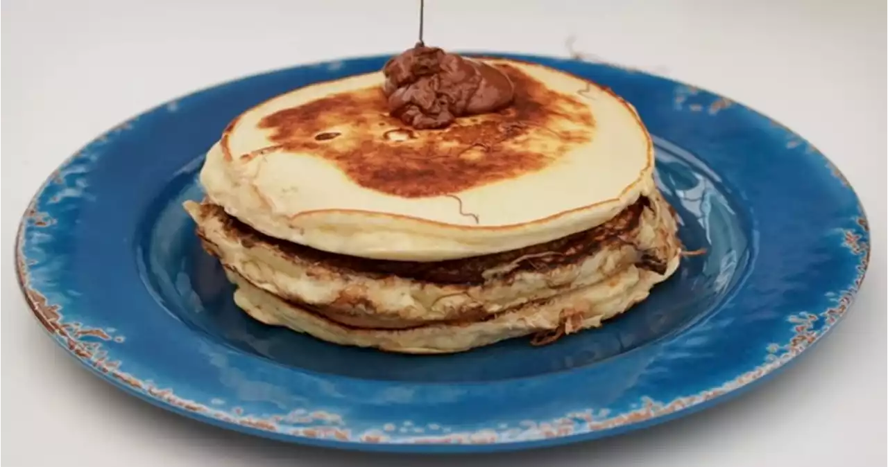 Receta para preparar unos deliciosos Hotcakes rellenos con crema de avellana