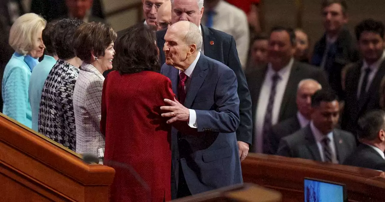 View photos from LDS General Conference