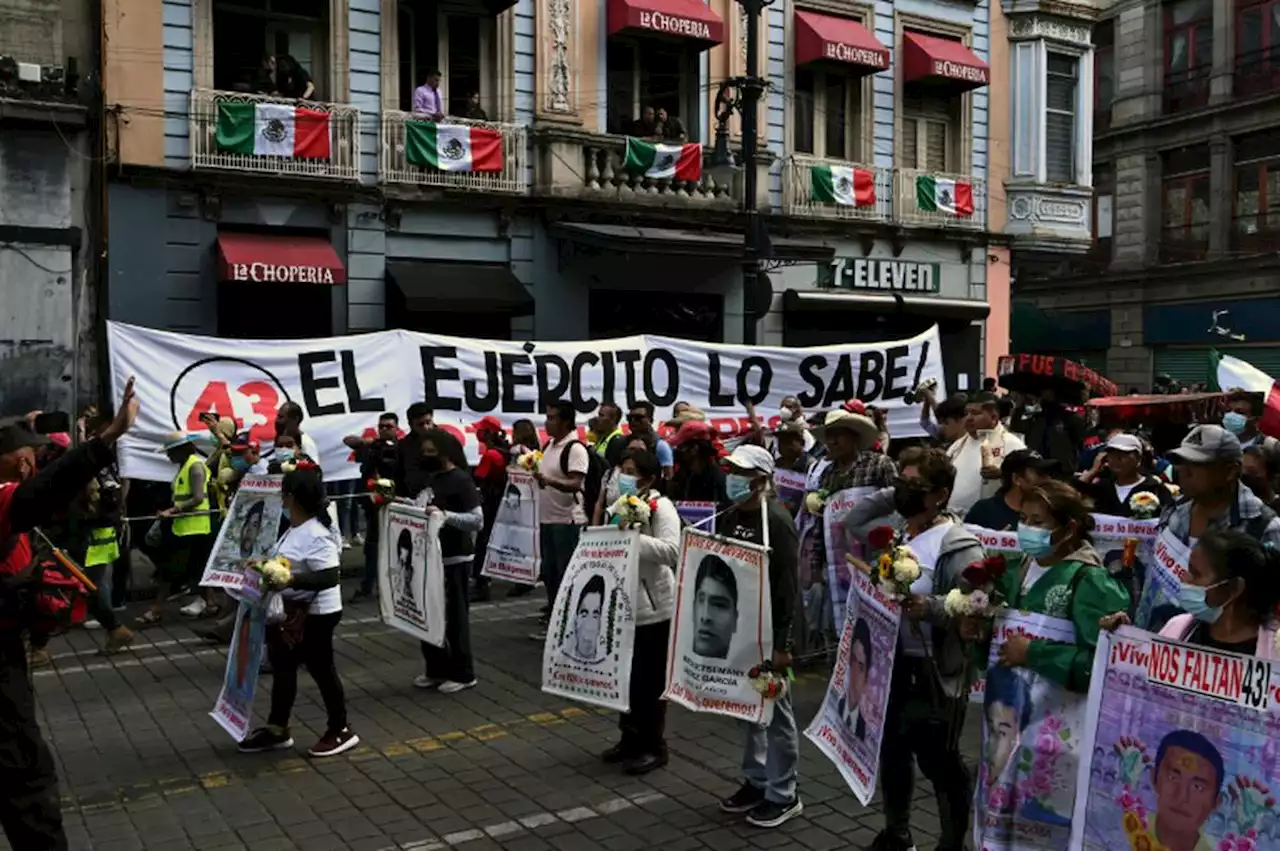 Mexique : des experts dénoncent une obstruction de l’armée mexicaine dans l’affaire des étudiants disparus