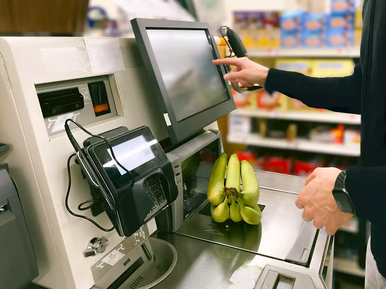 Thousands of households can get £150 free cash to spend on weekly shop in days