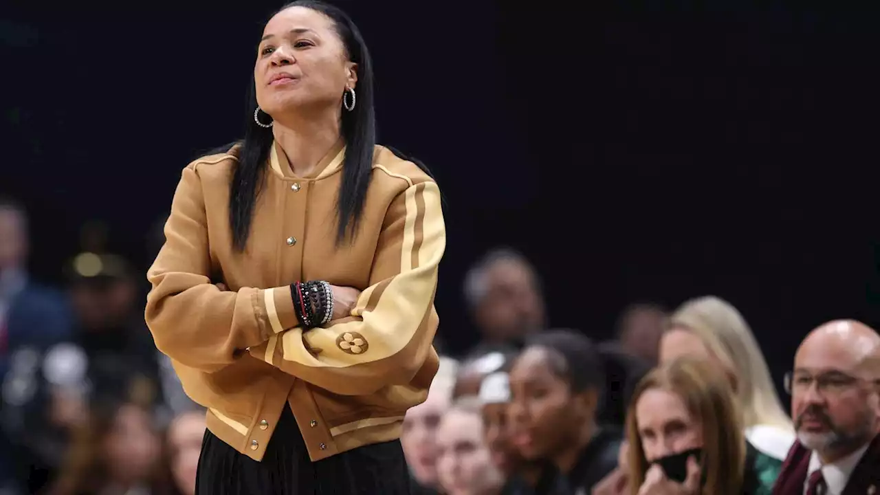 Dawn Staley pushes back against narrative South Carolina is too physical after Iowa loss: 'We're not thugs'