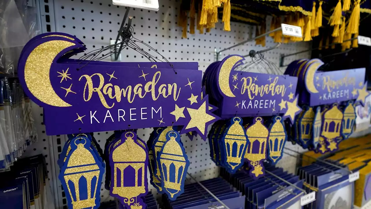 Lanterns and crescents: more retailers court Ramadan buyers