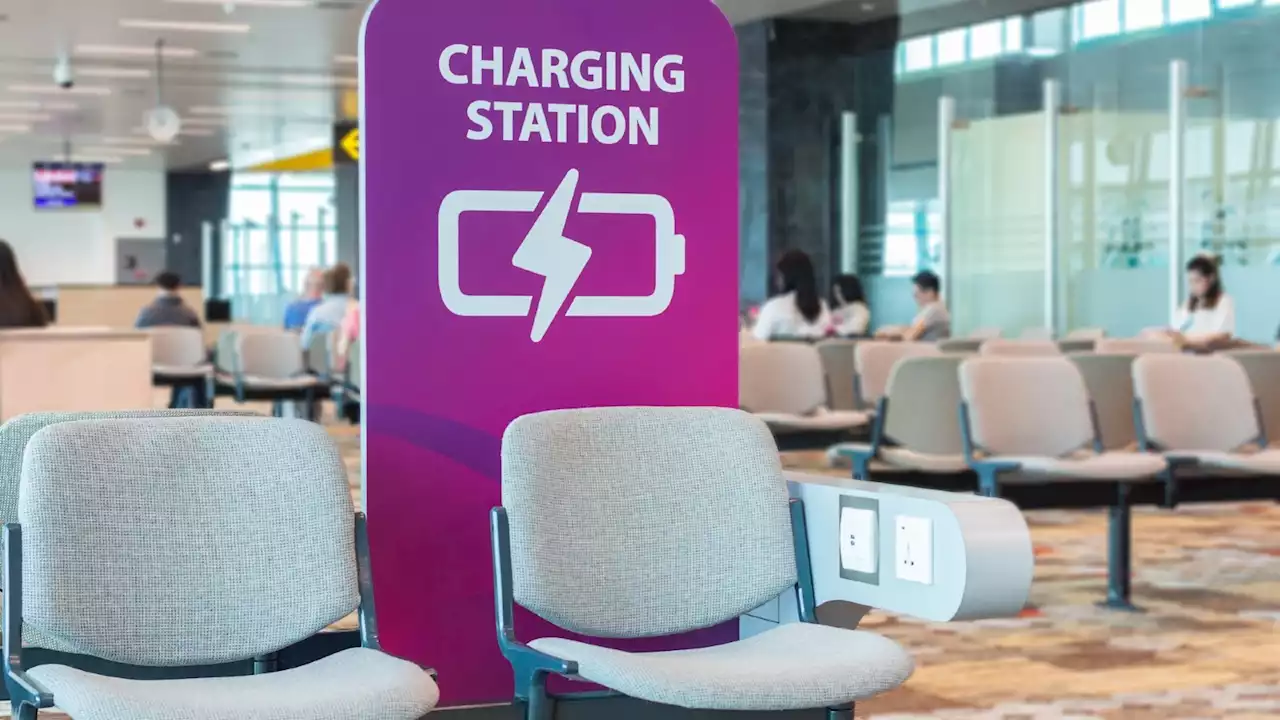 Juice jacking: FBI warns against using free charging stations at airports, hotels, shopping centers