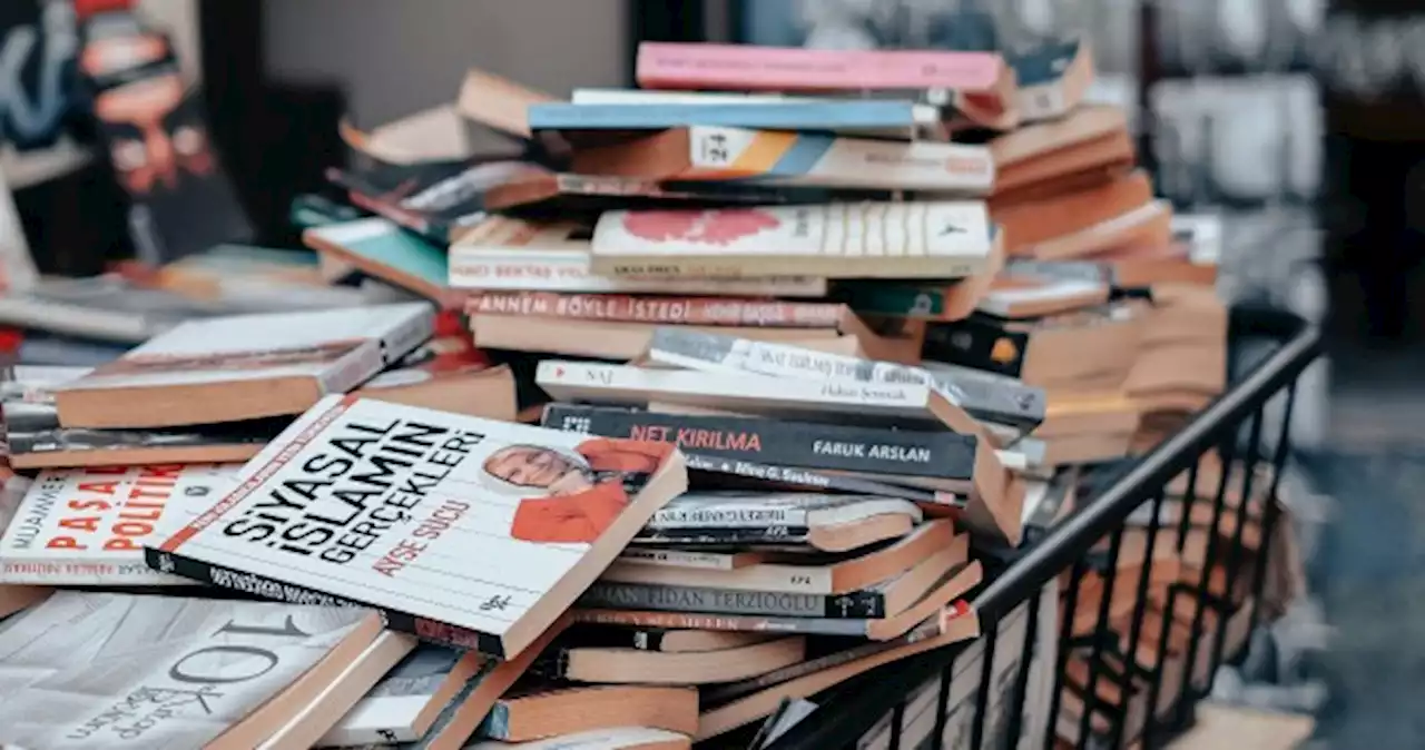 Where to sell and donate your pre-loved books in Singapore