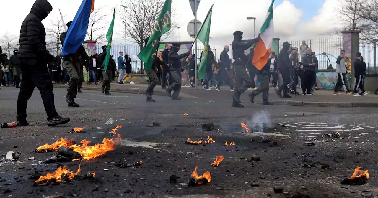 Police appear to pull back after petrol bombs thrown in Derry