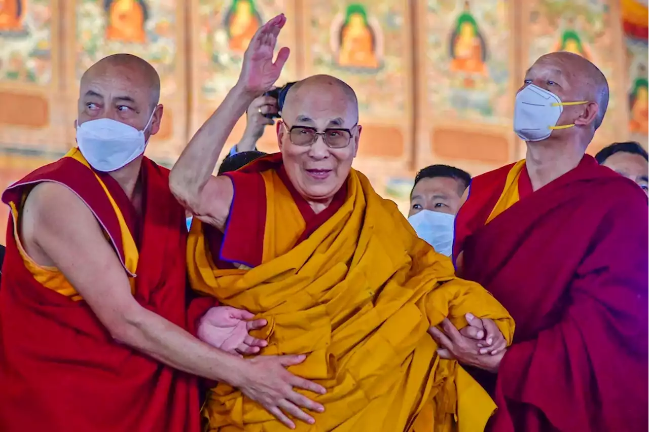 Dalai Lama fordert Jungen auf, ihn an Zunge zu lecken – und bittet um Verzeihung