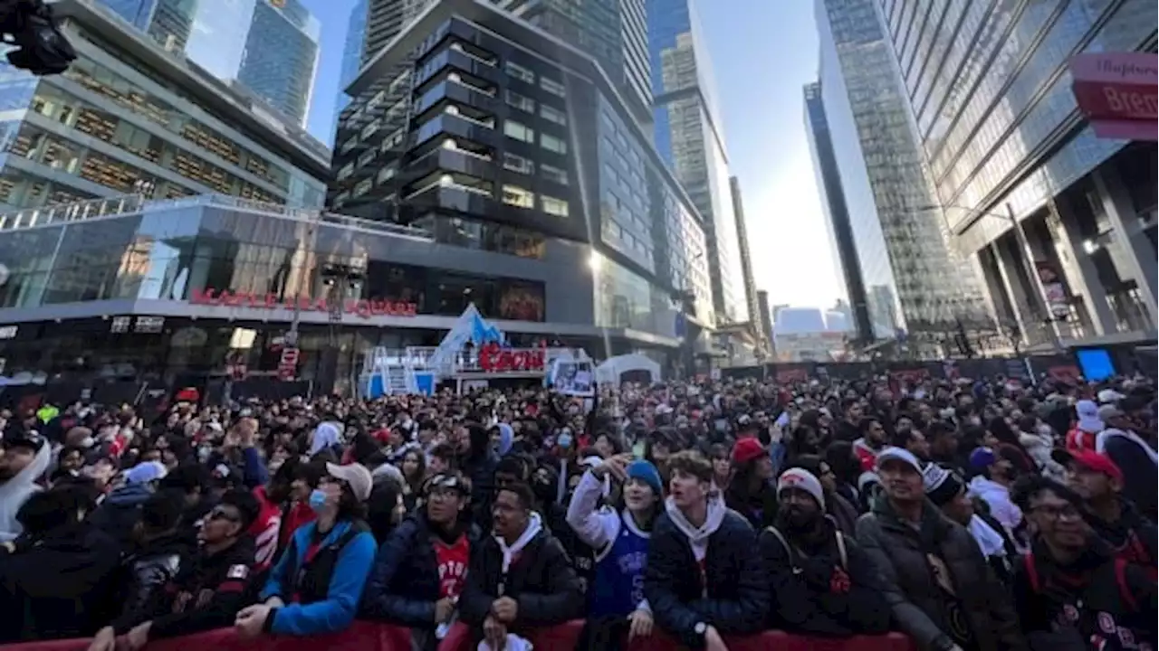 Toronto tailgating space to return for Maple Leafs, Raptors playoffs | CBC News