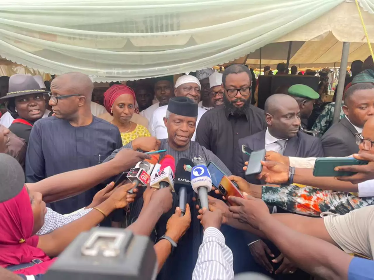 Osinbajo, Obasanjo, Osoba in attendance as Bola Ajibola laid to rest