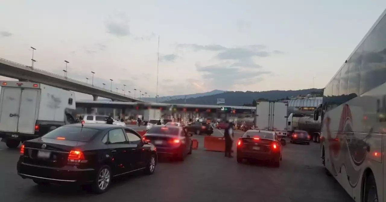 Vacacionistas generan tránsito vehicular en su regreso a CDMX