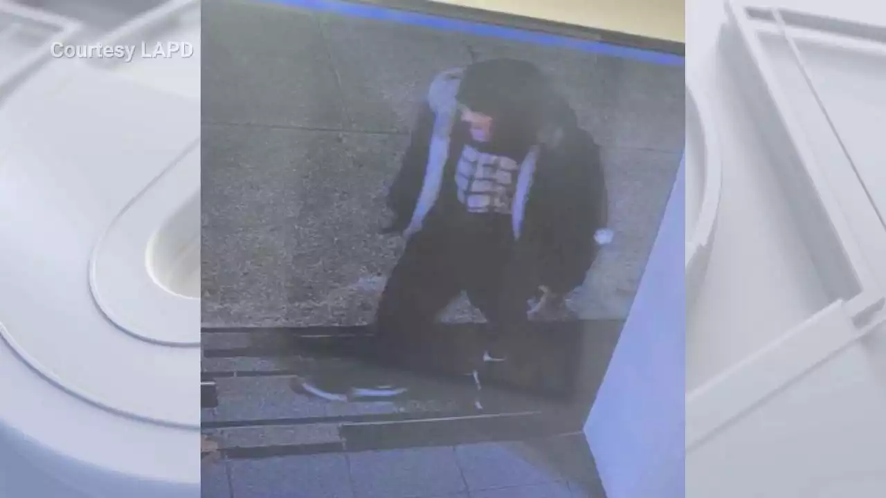 Police searching for man who defaced Islamic center in Koreatown