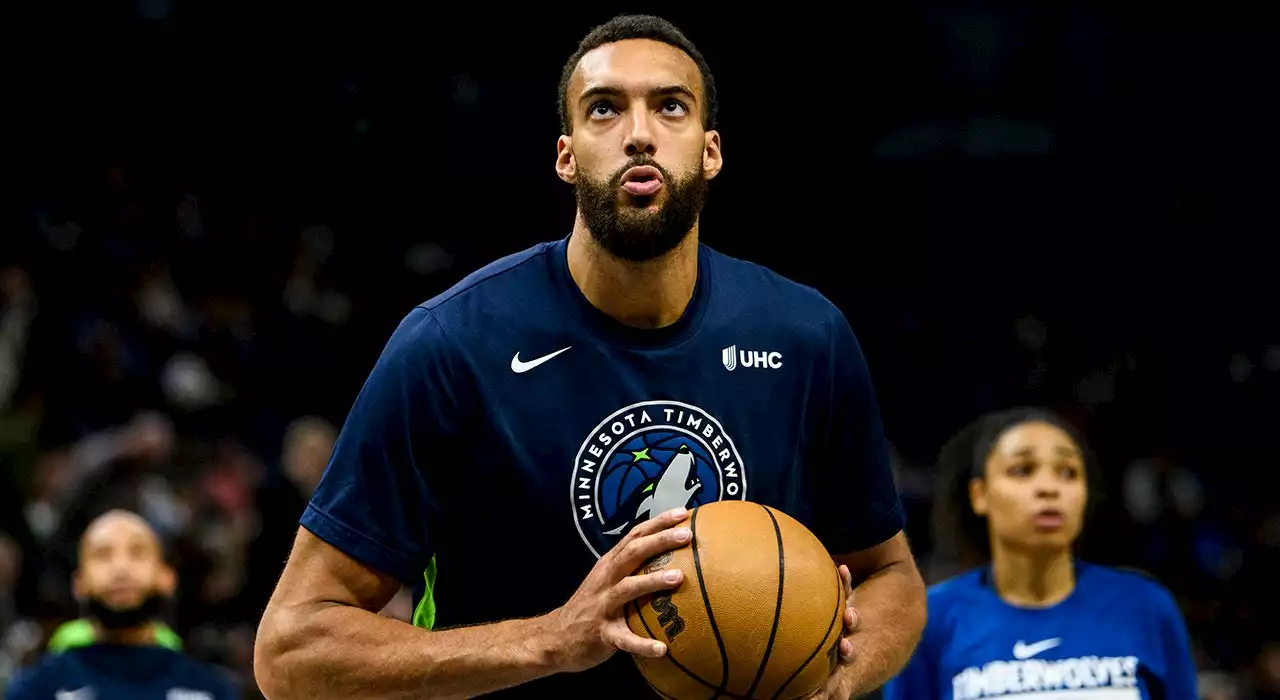 Rudy Gobert punches Timberwolves teammate during timeout, gets sent home