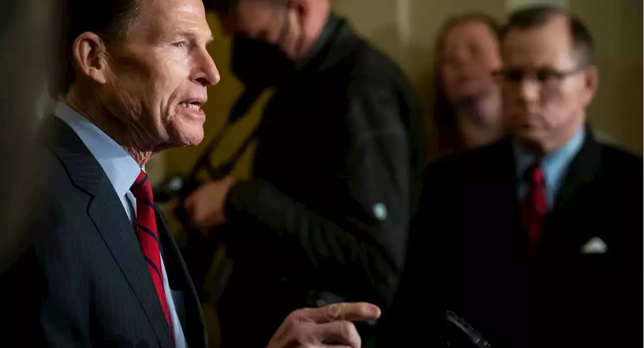 Early Addition: Connecticut Sen. Richard Blumenthal broke his leg at the UConn basketball parade