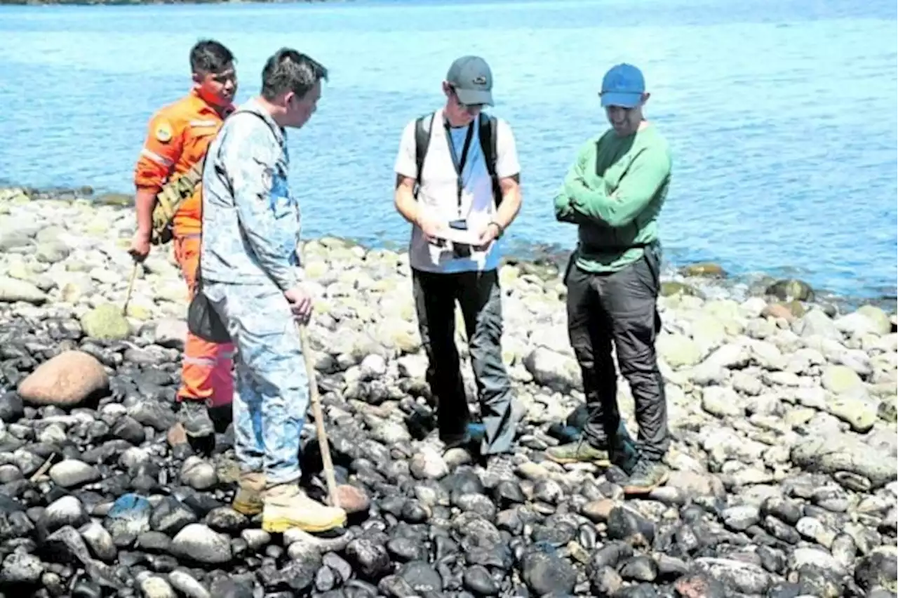 PCG asks DOST to analyze characteristics of oil in Oriental Mindoro spillage