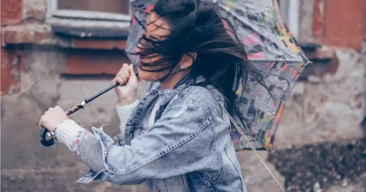 Several counties hit with weather warning over 'very strong' winds | JOE.ie