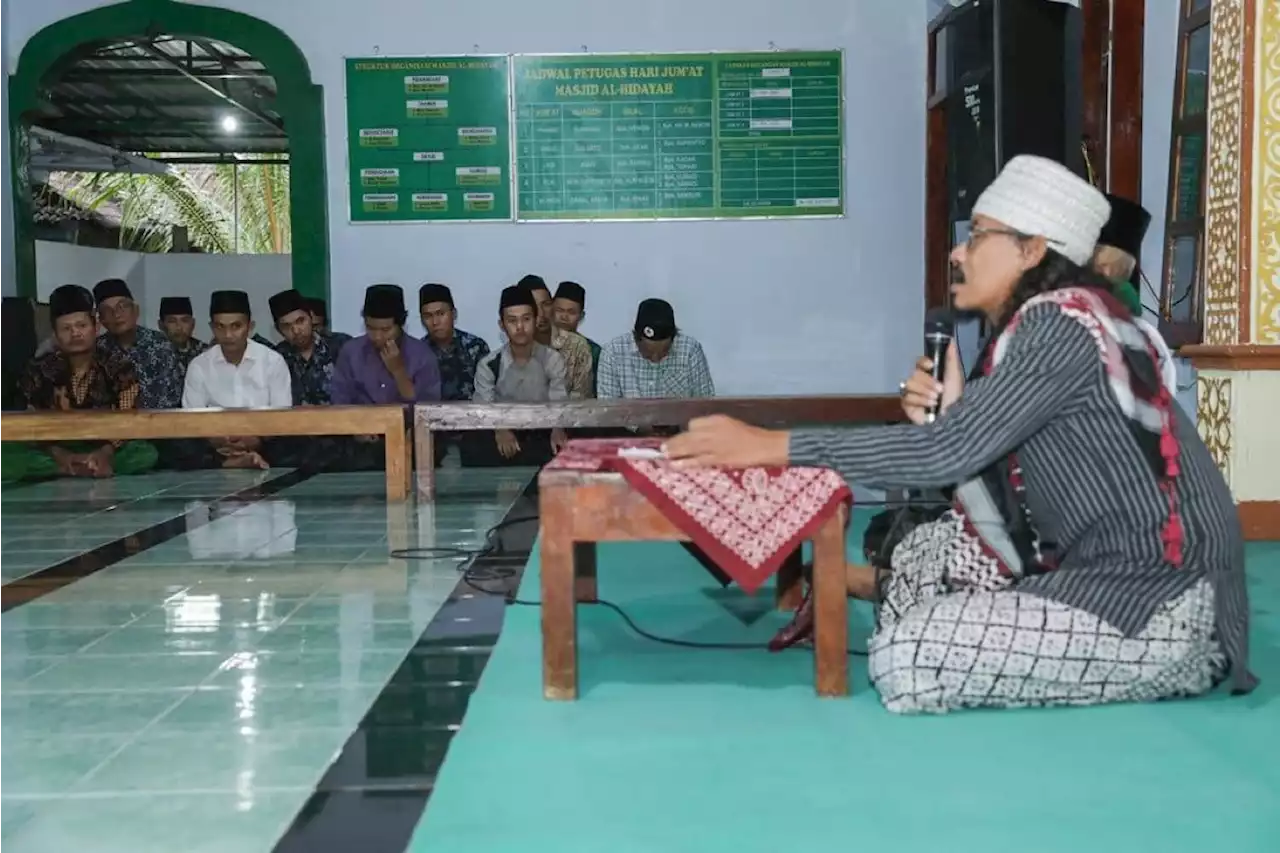 GGN Jatim Ngaji Fiqih Rukun Ramadan Bersama Santri di Ponorogo