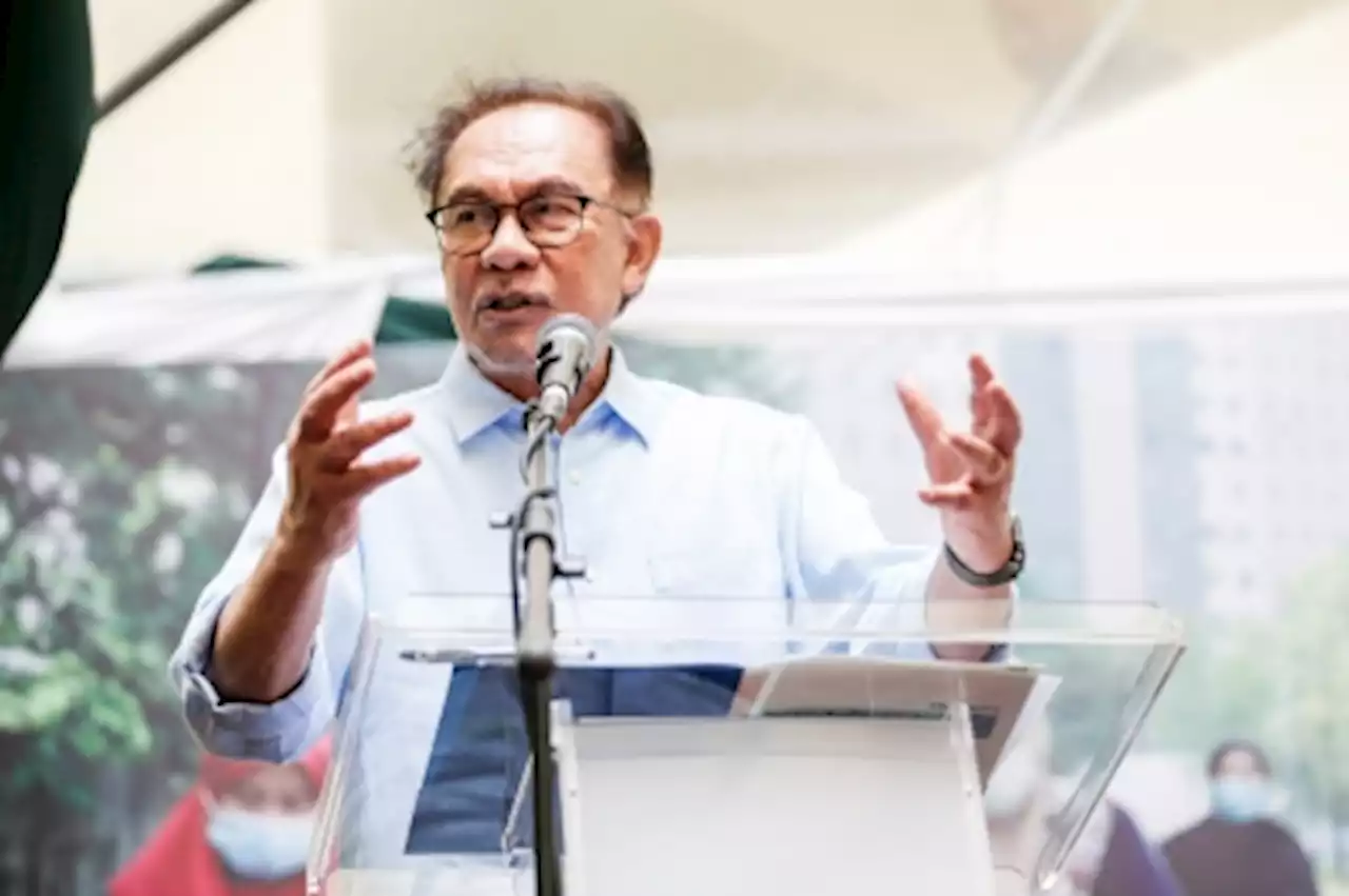 PM Anwar: Civil servants to receive salary, Aidilfitri special financial aid by April 14