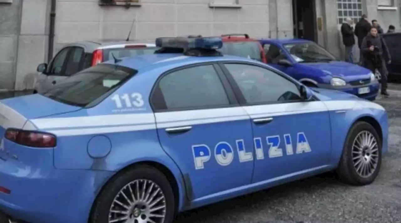 Torino, legano in camera la figlia ribelle | Il giudice dà ragione ai genitori: 'Metodi inadeguati ma correttivi'