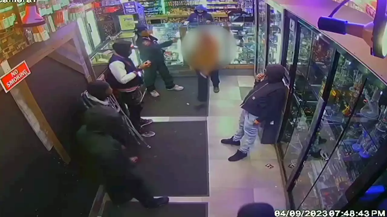 Jarring Video Shows NYC Smoke Shop Execution, Bystanders Run in Terror