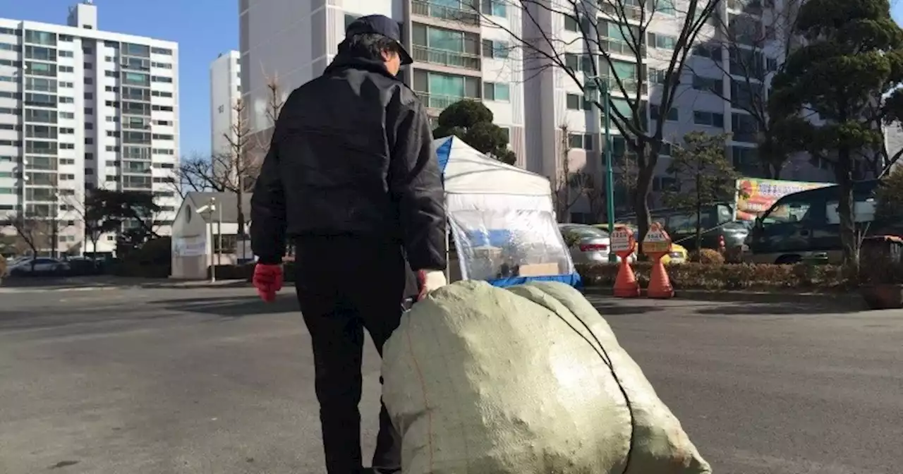 경기도, ‘임계장’ ‘고다자’ 없앤다··· 아파트 경비노동자 울리는 ‘단기계약’ 근절