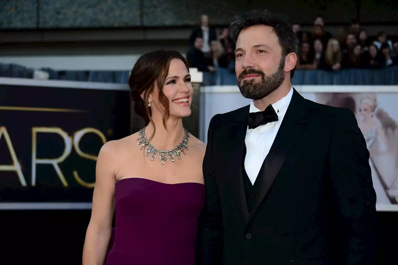 Jennifer Garner avoids Ben Affleck memes: ‘It doesn’t make me feel good’