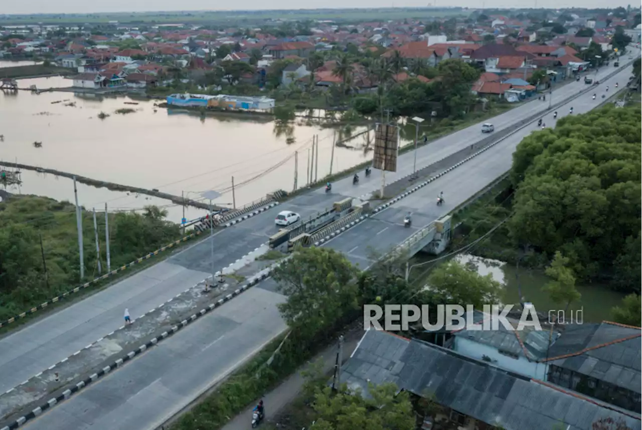 Perbaikan Jalan Rampung, Jalur Pantura Indramayu Siap Dilewati Pemudik |Republika Online