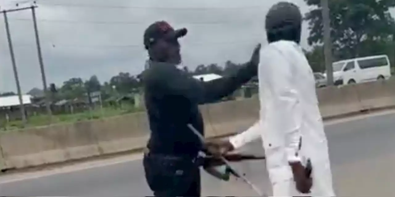 Nigeria Police Ask Man Slapped, Flogged By Officer In Viral Video To Report, Pursue Justice Against Assaulter | Sahara Reporters