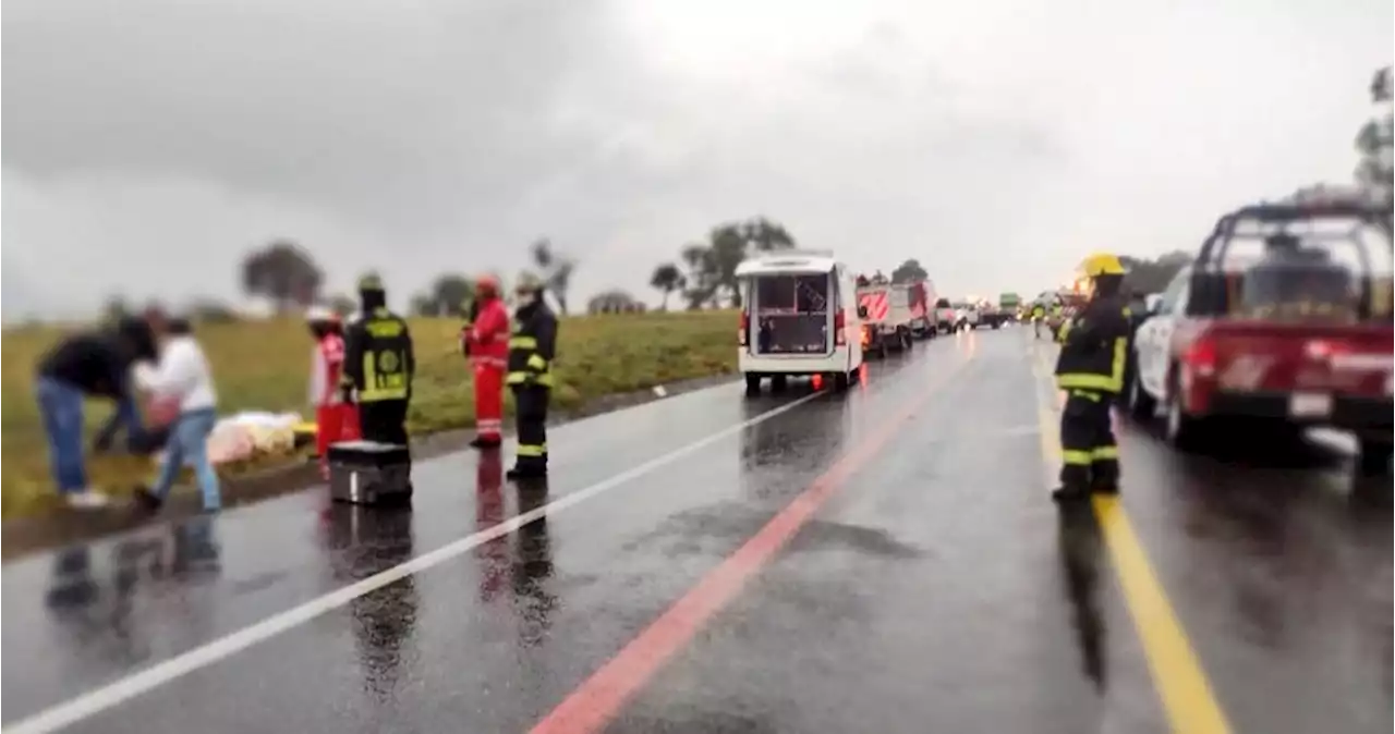 Accidente en la autopista Amozoc-Perote de Tlaxcala deja a 5 personas muertas