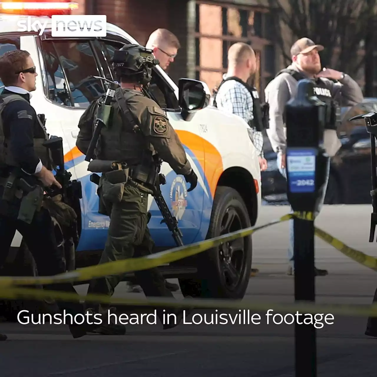 Louisville shooting: Four killed at bank in Kentucky by lone 'ex-employee', police say