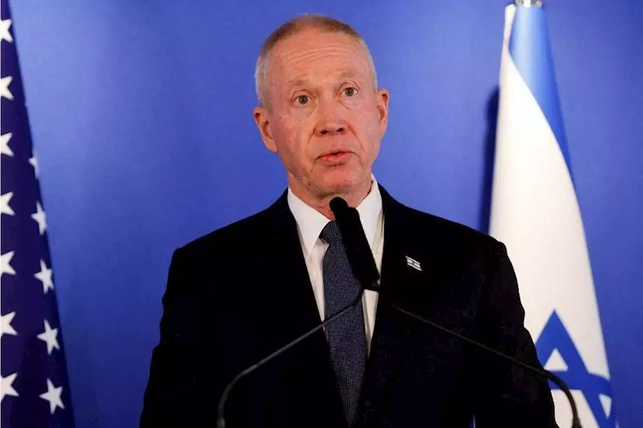 Israeli PM Netanyahu reverses course on sacking defence minister