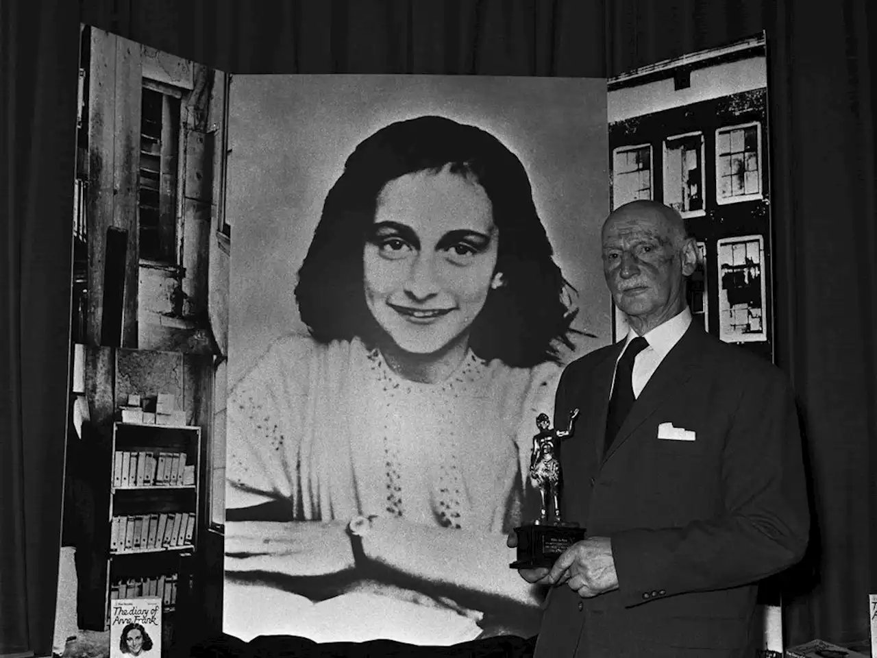 Graphic version of Anne Frank book removed by Florida school