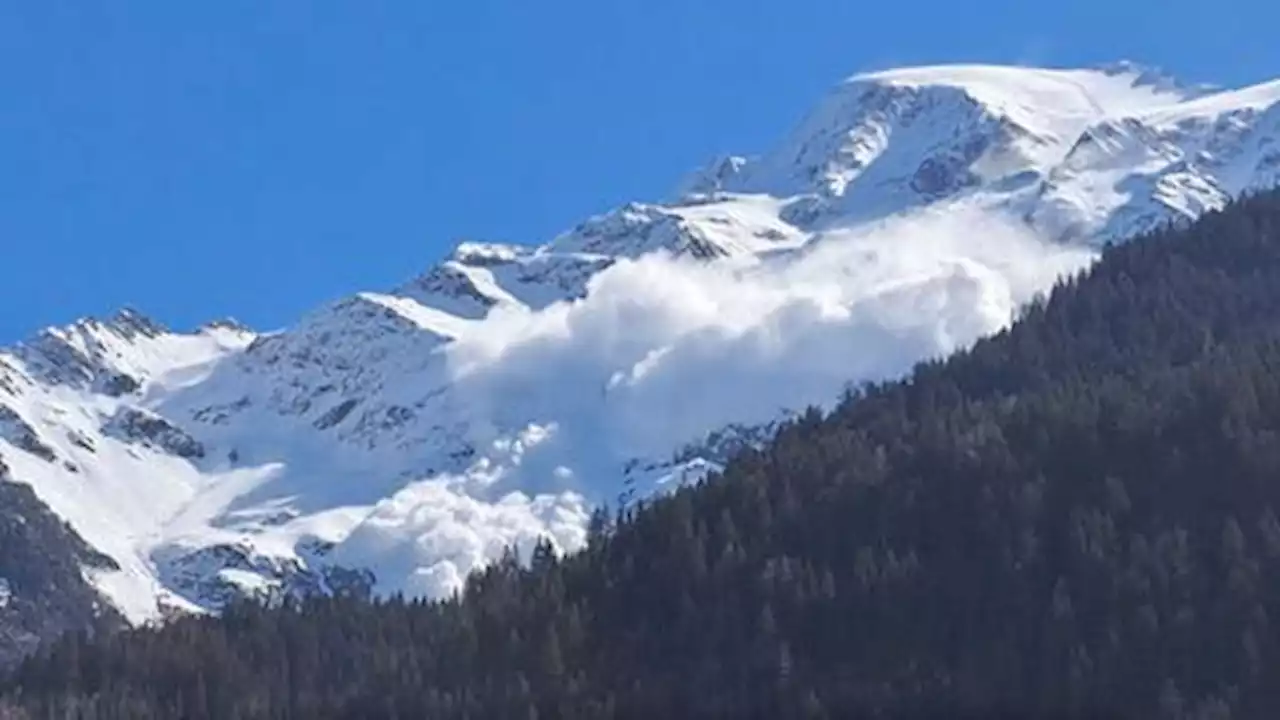 French Alps avalanche kills at least 6