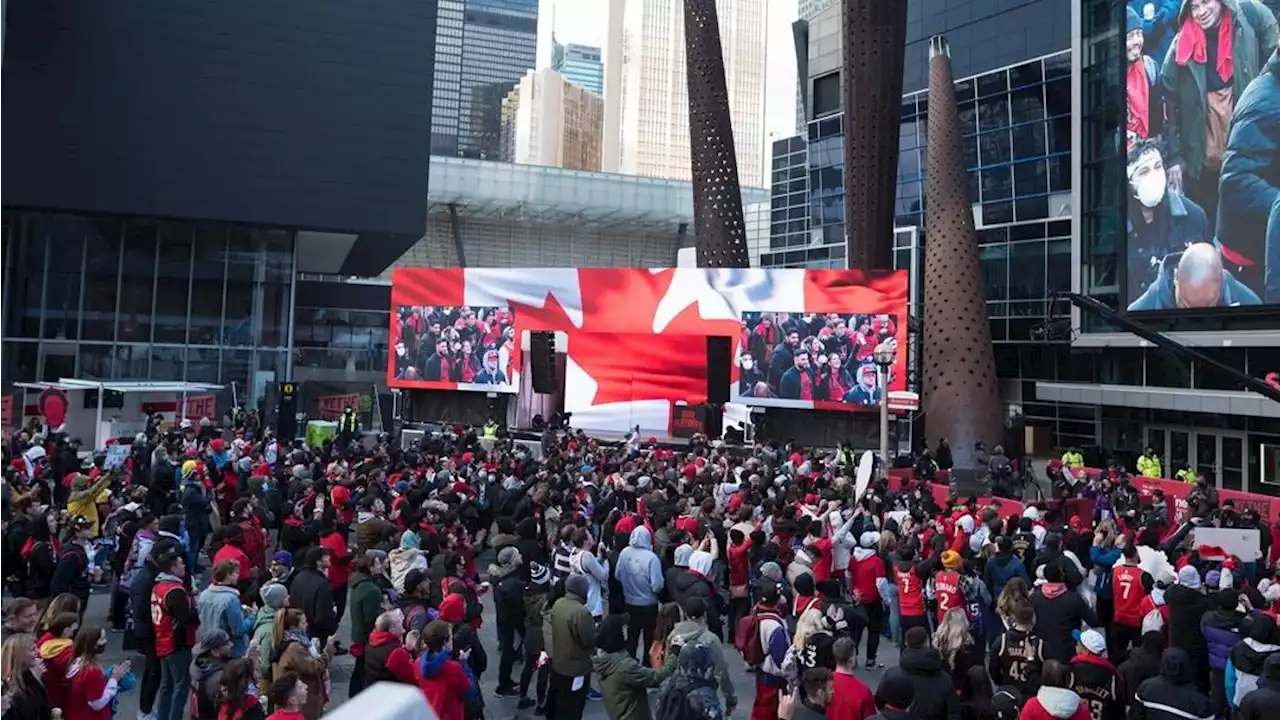 Toronto tailgating space to return for Maple Leafs, Raptors playoffs | TSN