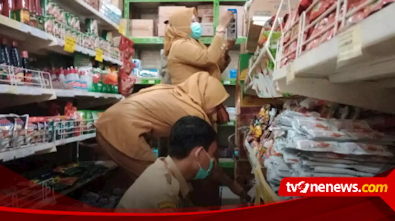 Jelang Lebaran 2023, Dinkes Blora Sidak Produk Makanan dan Minuman di Swalayan