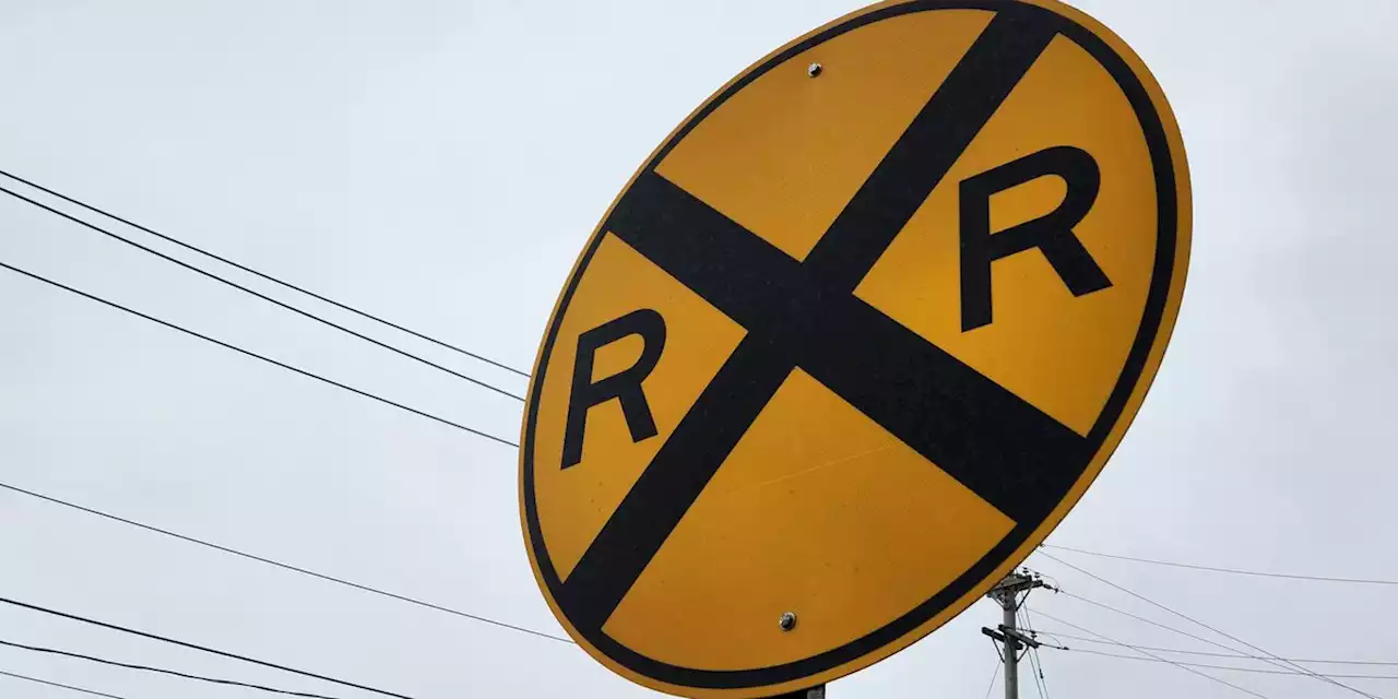 Timeline moved up for closing busy railroad crossing near Tallassee