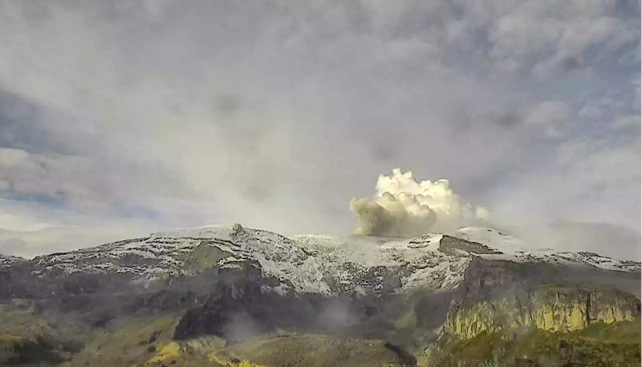 Sigue inestabilidad en el volcán Nevado del Ruiz, reporta Sistema Geológico