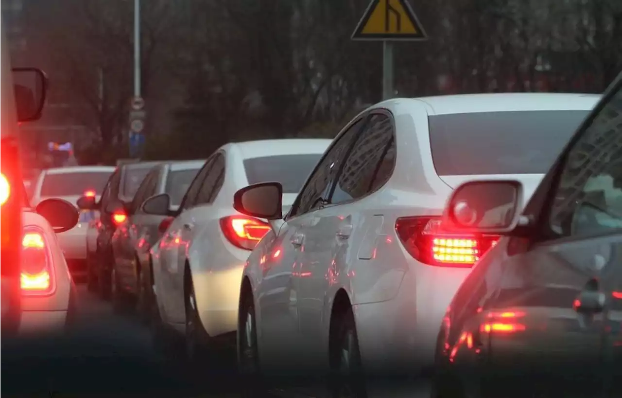 Bloqués plusieurs heures dans un parking, ils abandonnent leur voiture