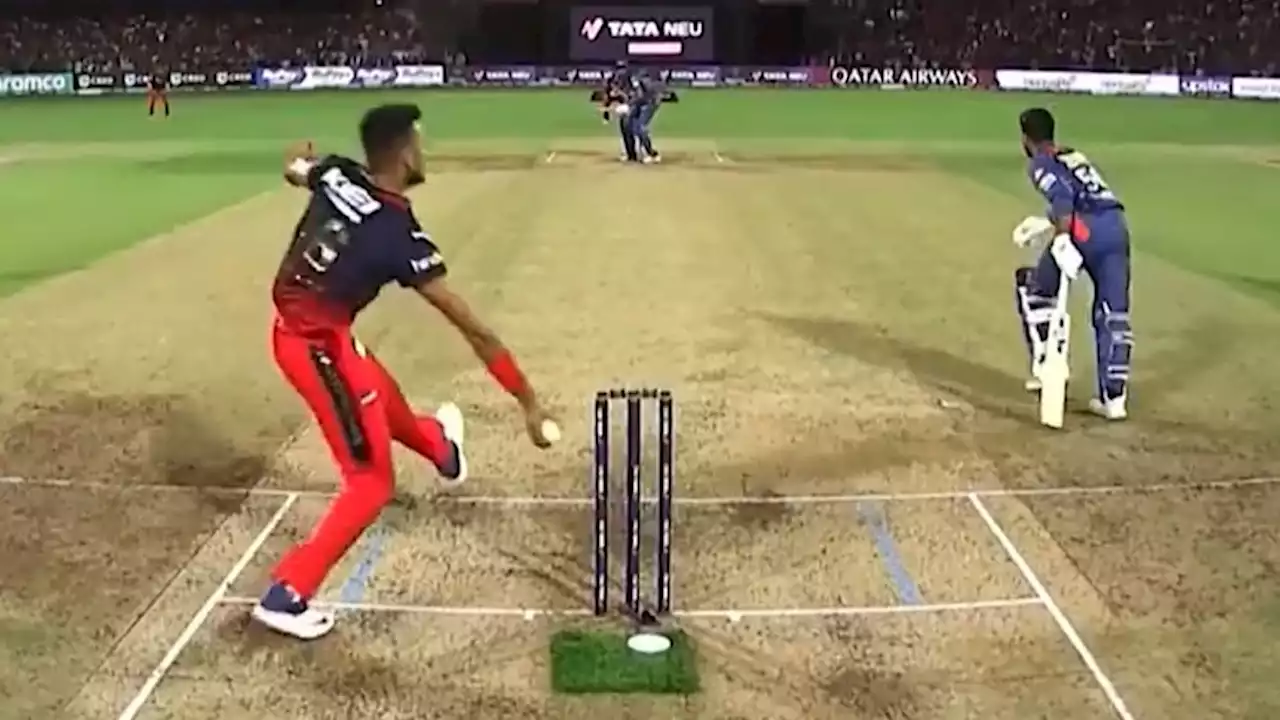 The bowler somehow missed the stumps from here, and it cost his team the game