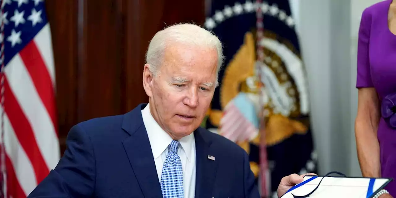 Biden ends COVID national emergency after Congress acts