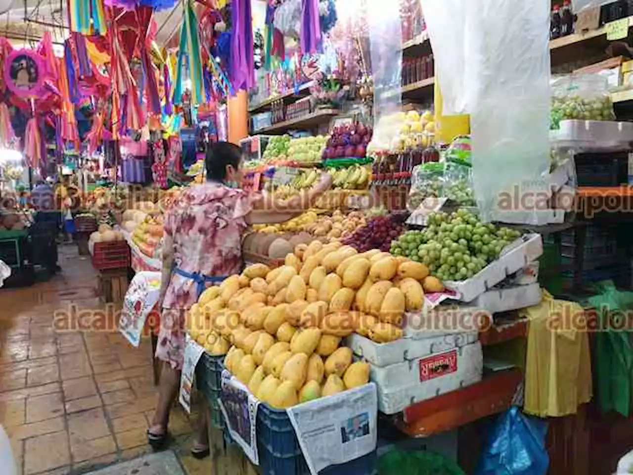 Bajan algunos precios en mercados de Veracruz Puerto