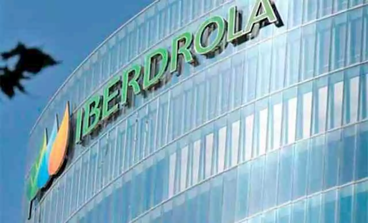 Defiende AMLO compra de 13 plantas de generación de energía a Iberdrola